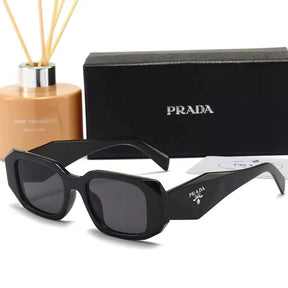 NOVEMBRO BLACK - 2 Óculos - PRADA | MIU MIU - COMPRE 1 LEVE 2